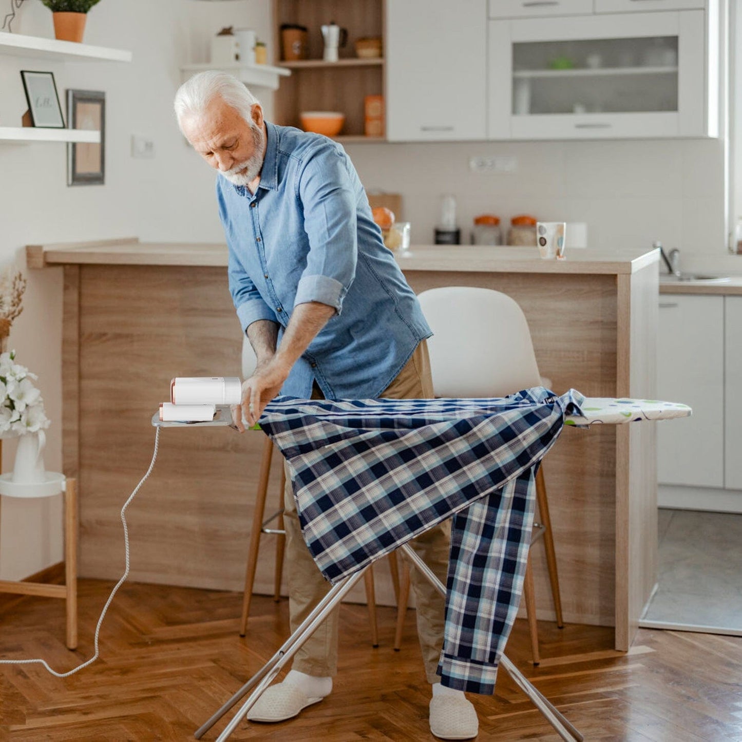 Frendorf | 1000W Tragbarer Handheld Kleidungsdampfer mit Bürste Zusammenklappbar