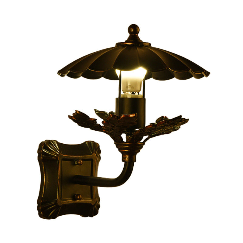 Frendorf | 1 Glühbirne gewellter Wandleuchtenlampe Retro-Stil Rostmetallische Leuchte mit Blattdekoration für Flur