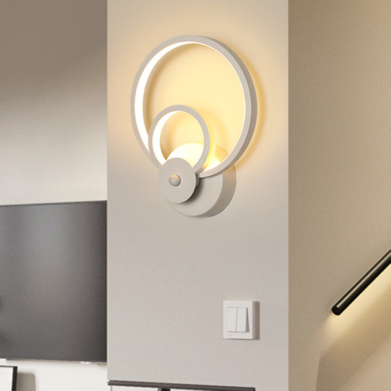 Frendorf | Weiße geometrisch geformte Wandlampe Einfachheit LED Metall Wandlampe Wandleuchte für Treppenhaus