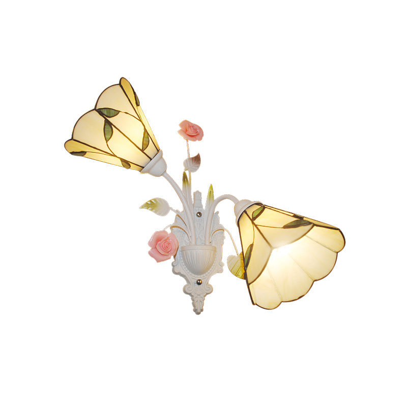 Frendorf | 2 Lichten Woonkamer Muur Gemonteerde Licht Barok Wit Wandlamp met Conisch Gekleurd Glas Kap