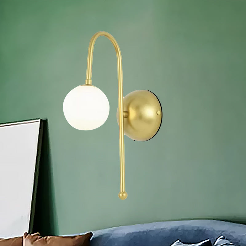 Frendorf | 1 Glühbirne Globus Wandmontierte Leuchte Modern Gold Opalglas Beleuchtung für das Wohnzimmer