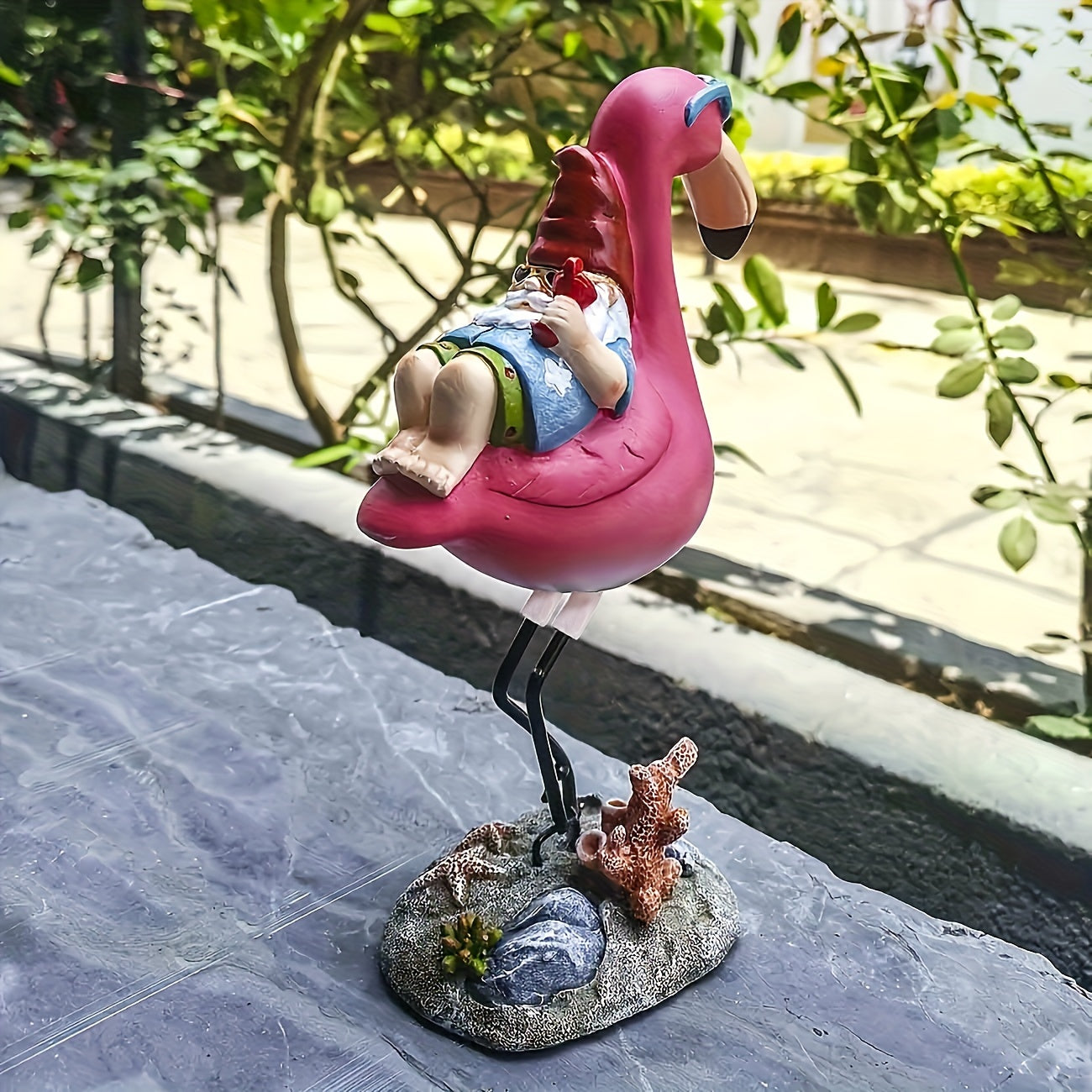 Flamingo chillende Gartenzwerg-Statue