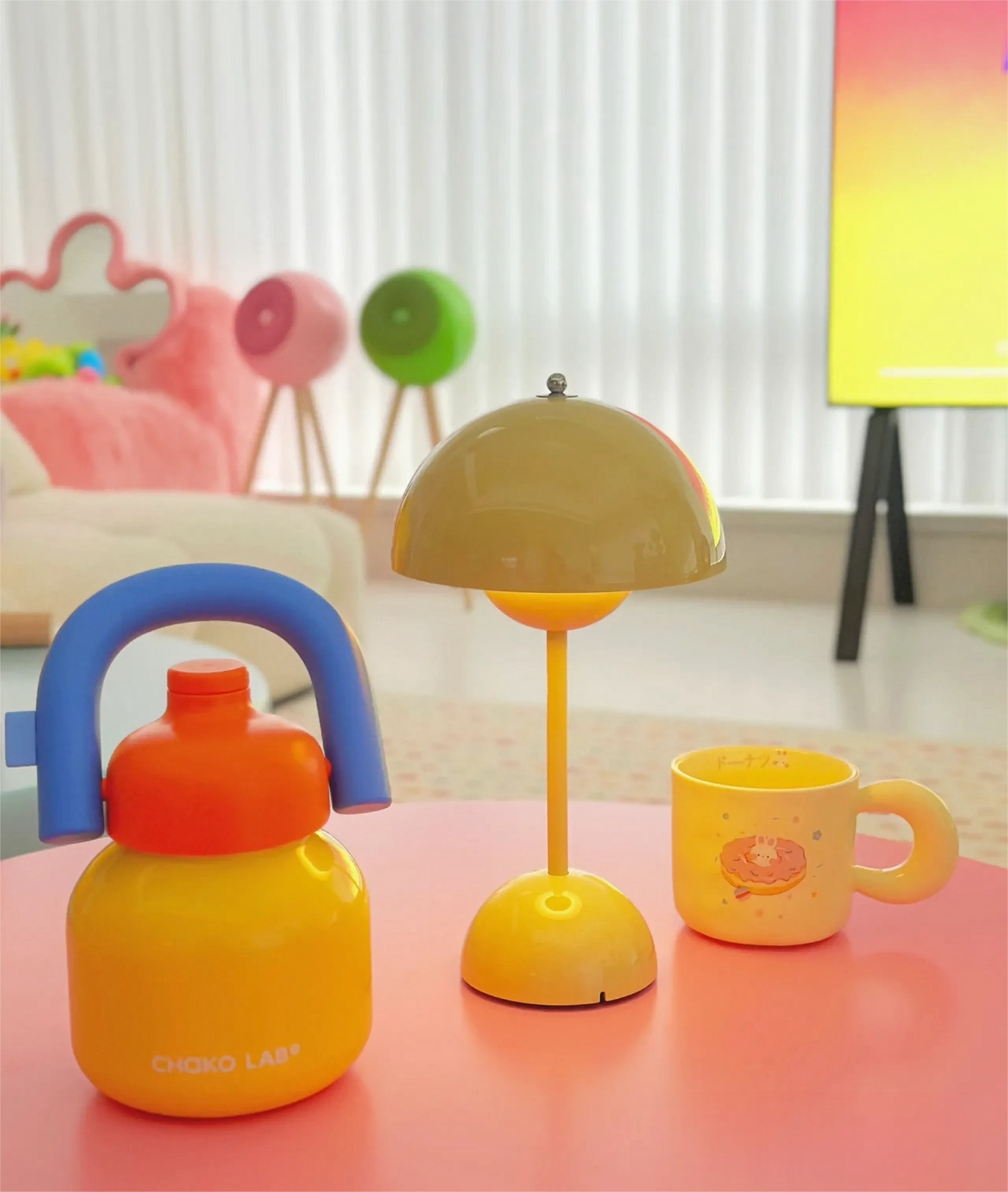 Pilzlampe im ikonischen Design | Schreibtischlampe mit LED-Lichtpanel