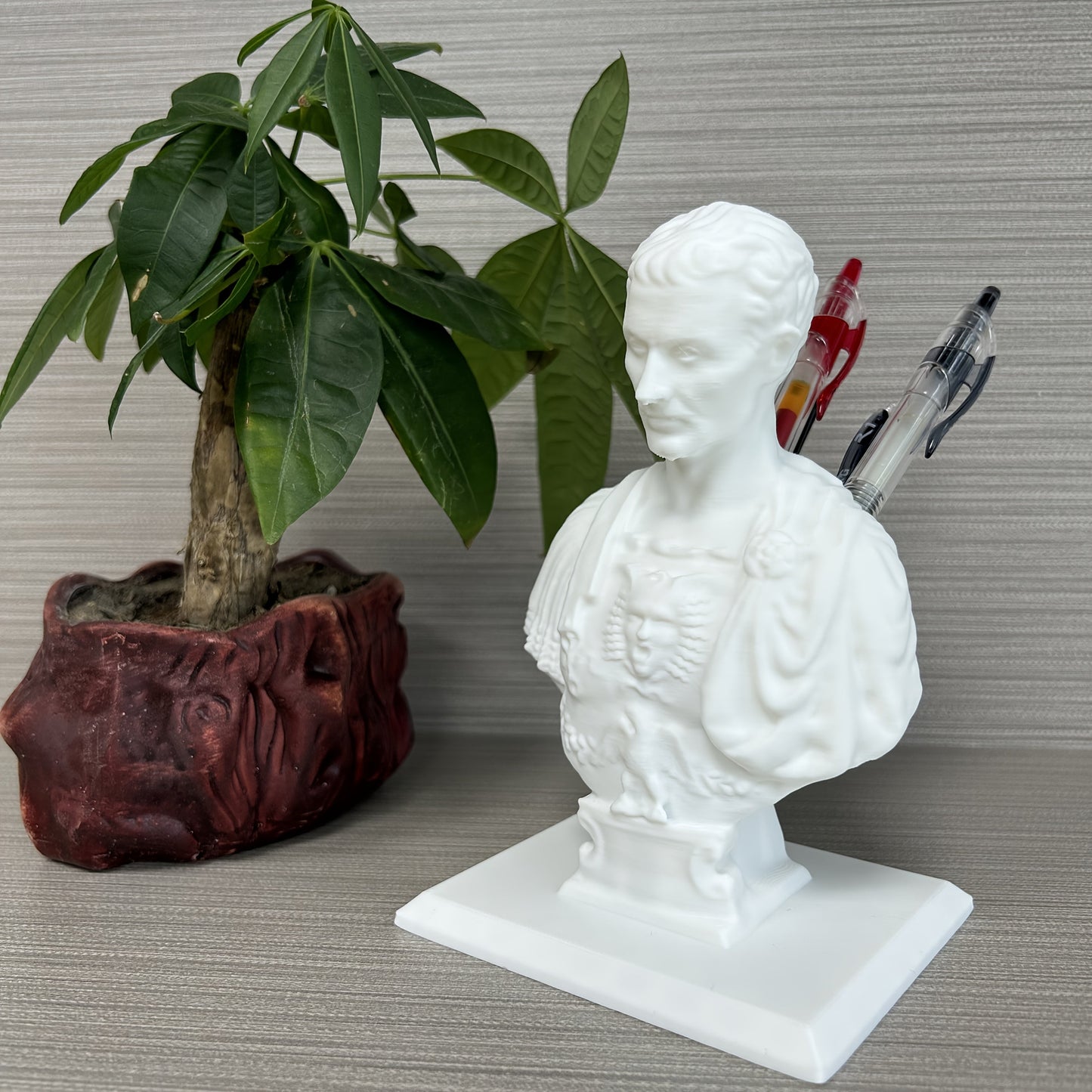 Frendorf | Caesars Feder – Kreativer Julius Caesar Stifthalter