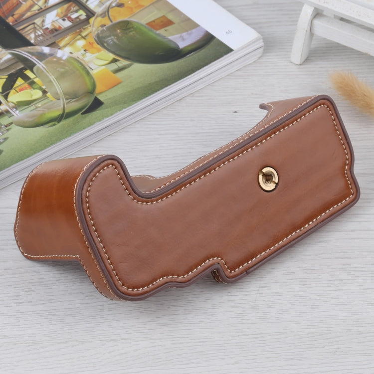 Frendorf | 1/4 inch Draad PU Leren Camera Half Case Basis voor FUJIFILM GFX 50S (Bruin)