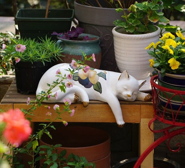 schlafende katze garten statue