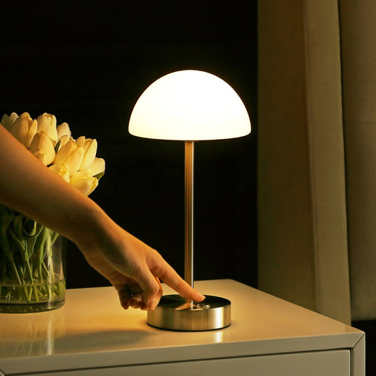 12,5" Moderne minimalistische wiederaufladbare integrierte LED-Tischlampe aus Eisen