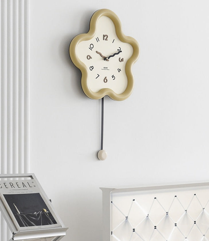 Süße Pendelstille Wanddekoration Uhr