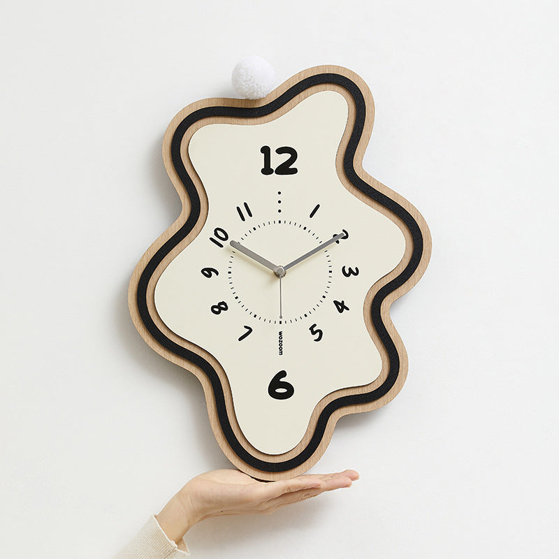 Kreative unregelmäßige Wanddekoration Silent Clock
