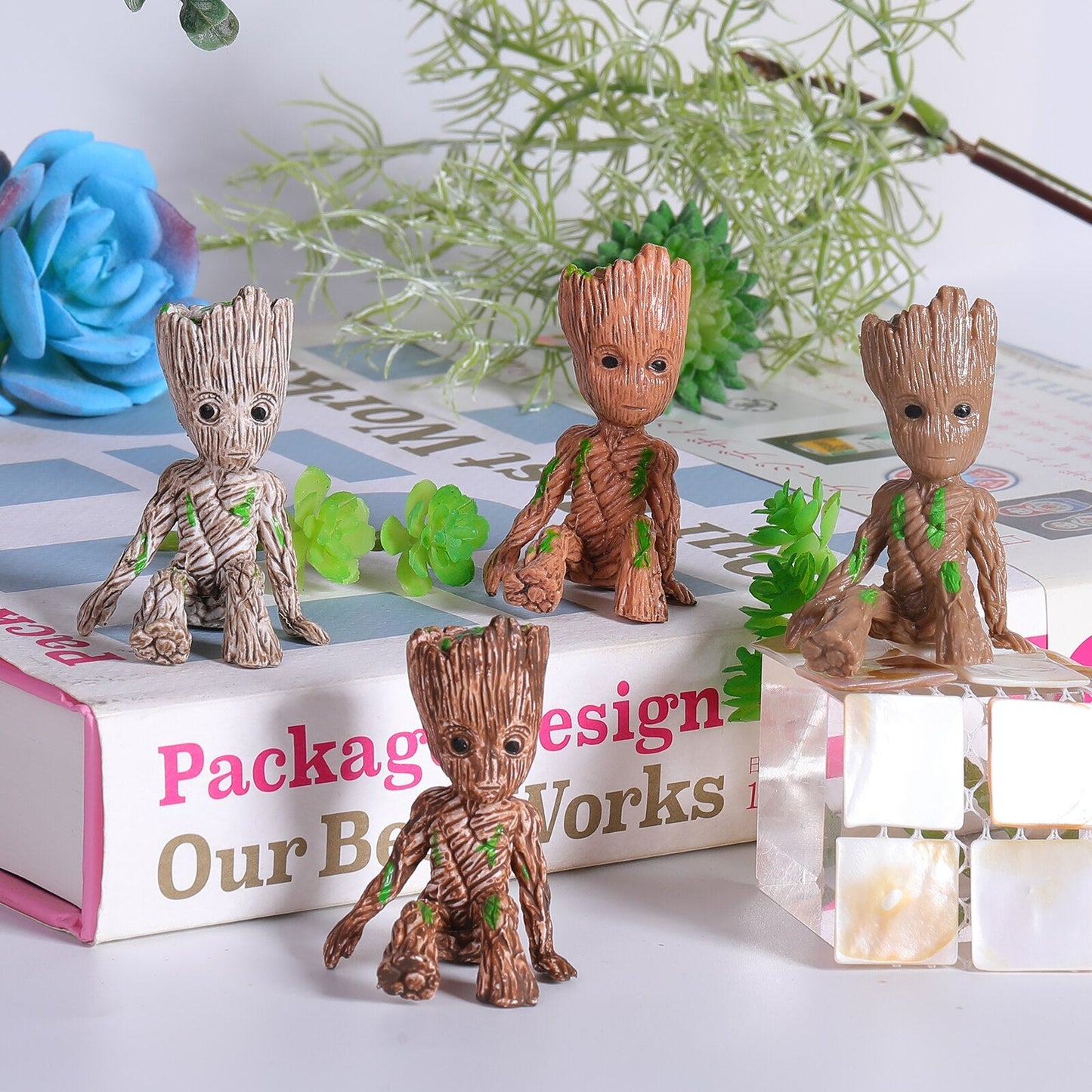 Cartoon Groot Miniaturfigur: Verspielte Bürodekoration