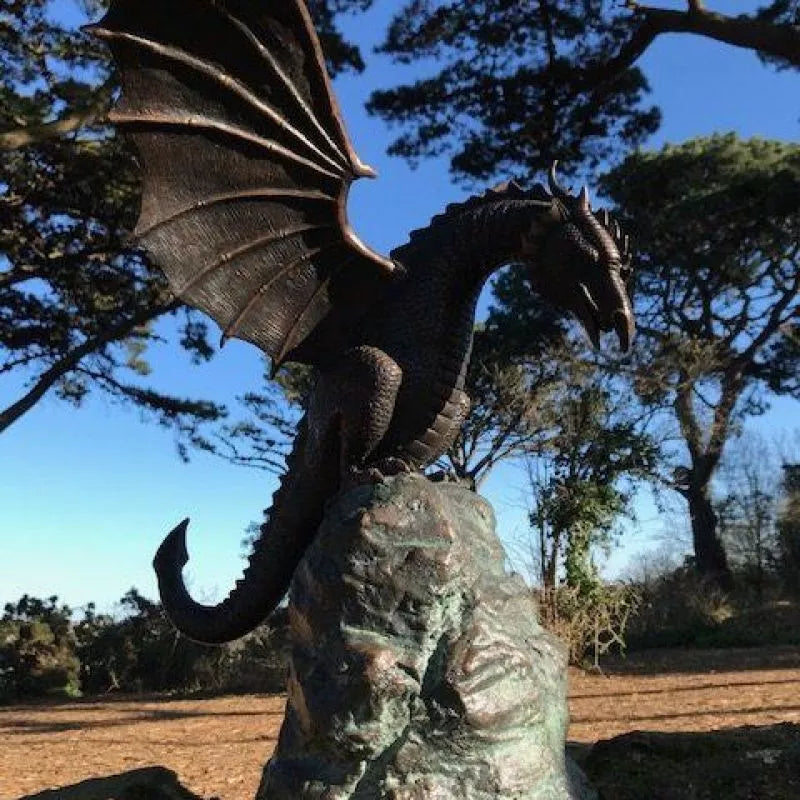 große Drachenstatuen für den Außenbereich