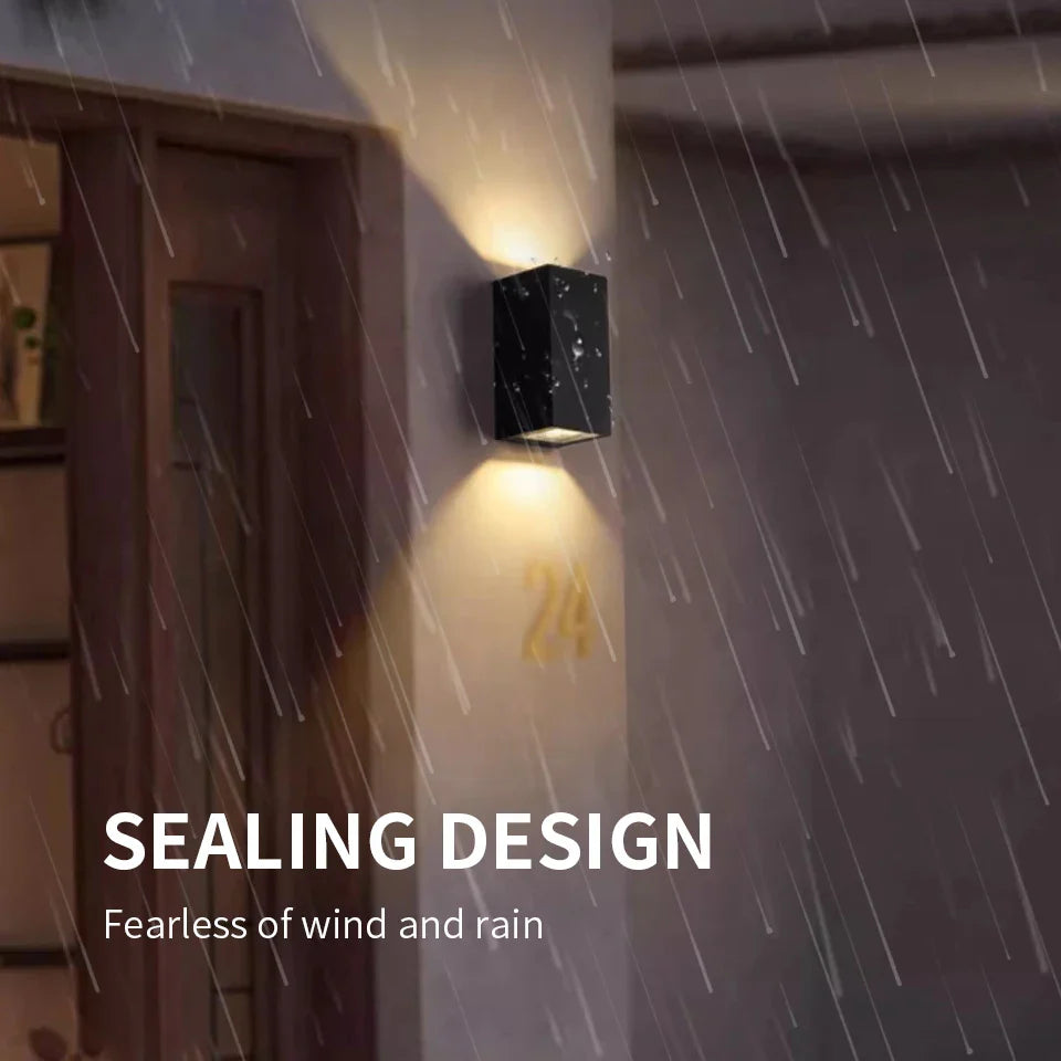 Frendorf | LED Wandleuchte – Wasserdichte Auf- und Abwärts Moderne Außenlampe mit Bewegungssensor
