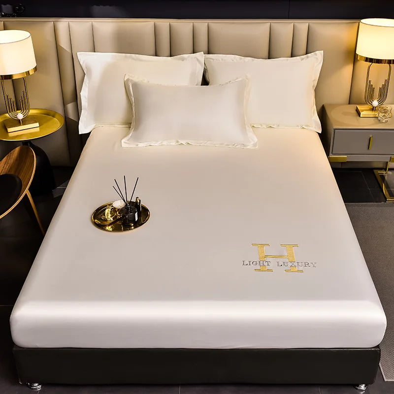 Einfarbiges Bettlaken aus Seide