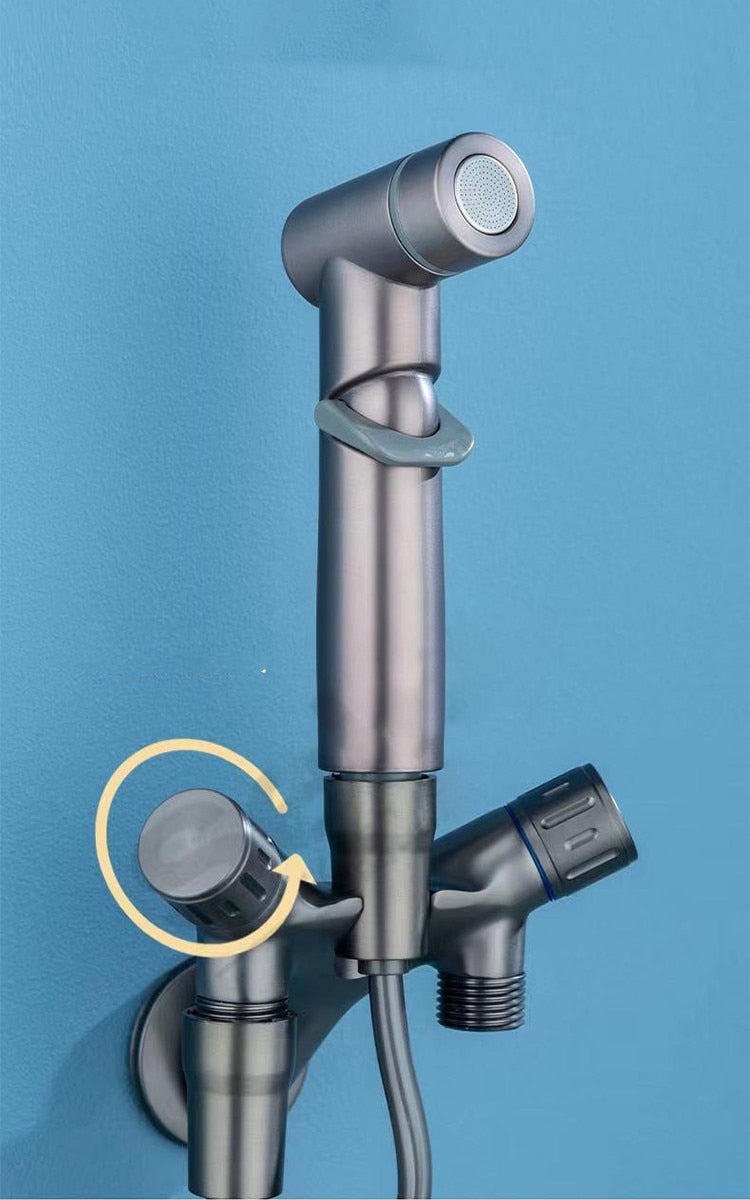 Frendorf | Wandmontierter eleganter Wasserhahn Bidet Spray