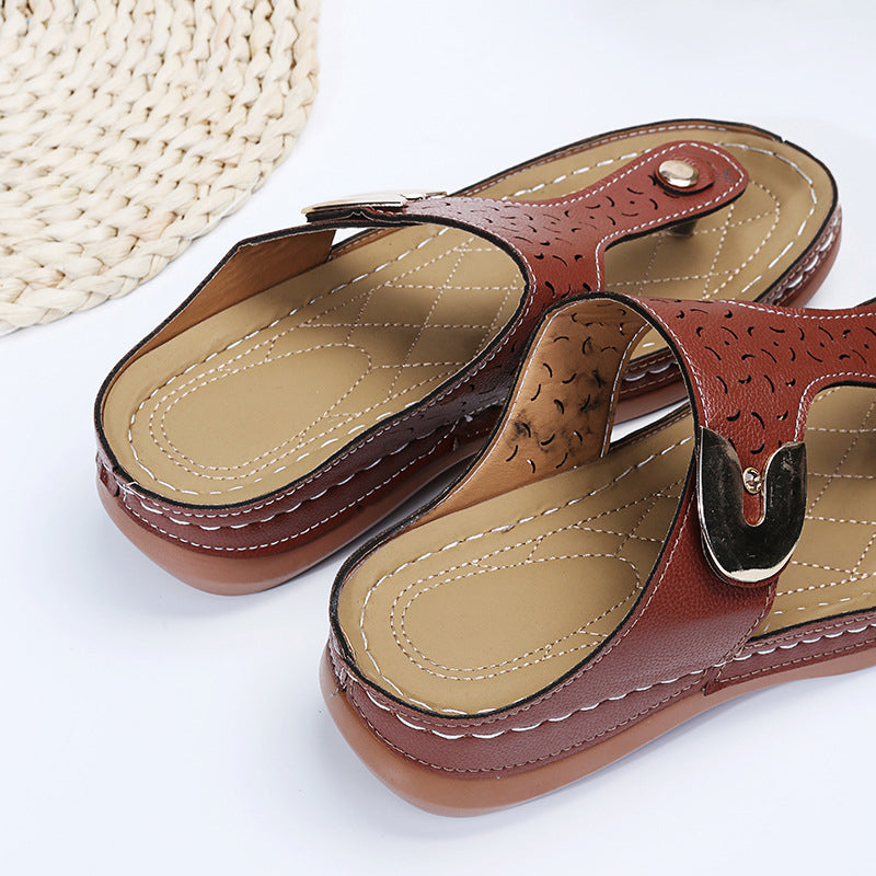 Frendorf | 2022 Neue Damen Metall Dekor Feature Muster Keil Flip-Flops
