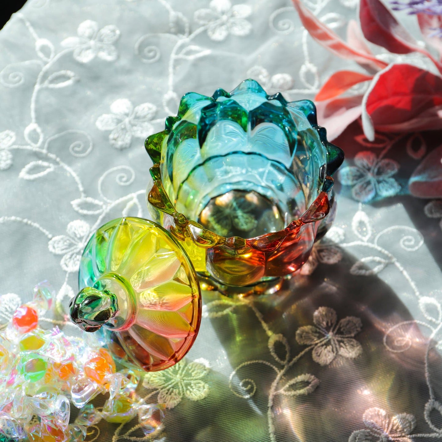 Iridescente Zuckerdose mit Deckel