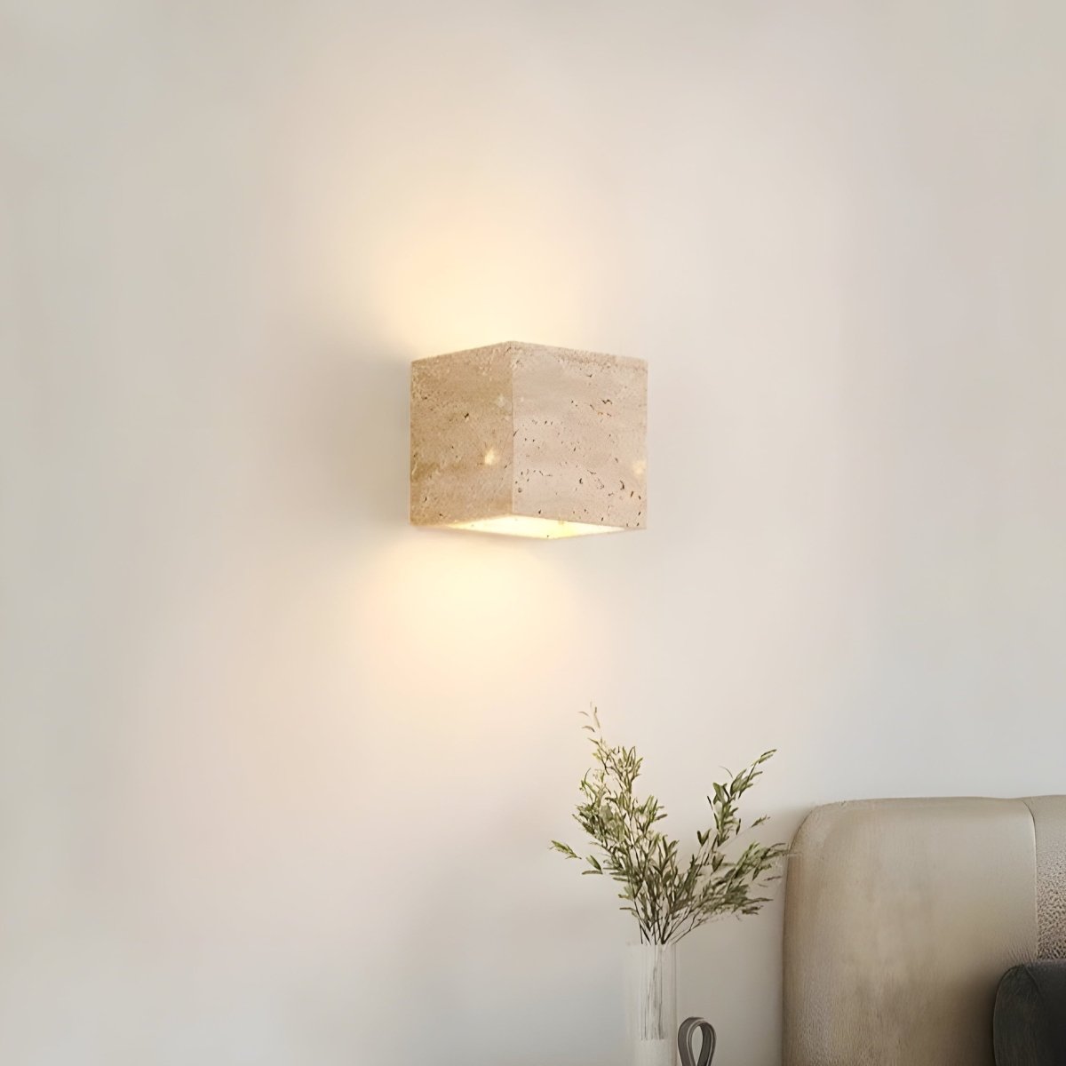 Frendorf | Wandleuchte aus Travertin für eine warme und elegante Atmosphäre