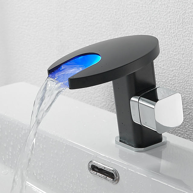 Messing Wasserfall LED Bad Waschbecken Wasserhahn Wasser Mischer Kran Waschbecken Wasserhahn
