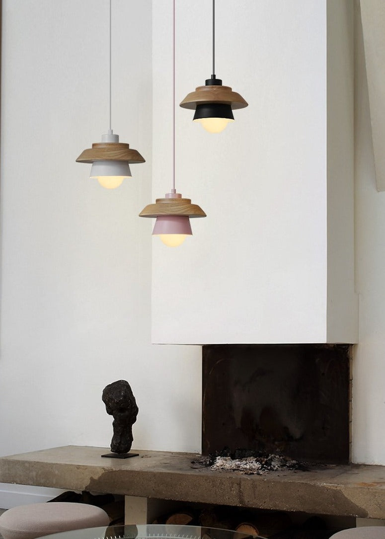 Pendelleuchten aus nordischem Holz