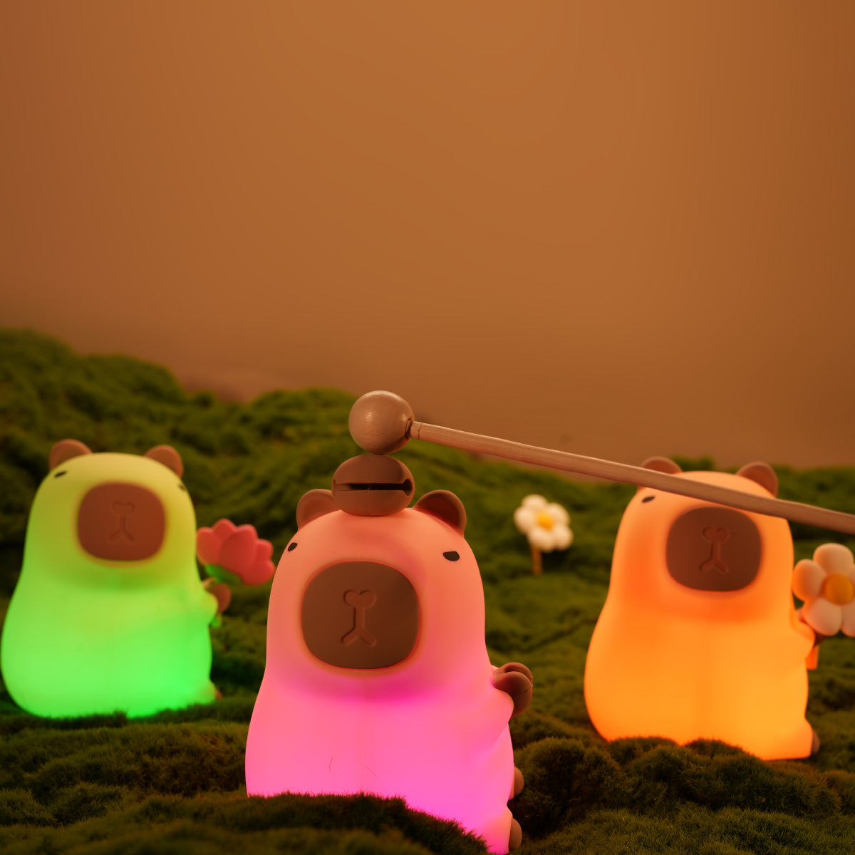 Frendorf | CappyGlow 2024 Capybara Silikon Nachttischlampe | Squishy & Kinderfreundlich | Perfektes Geschenk für Kinder und Mädchen