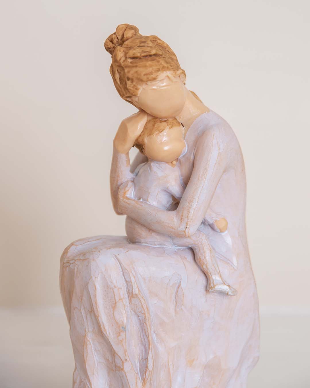 Frendorf | Lovivra Figurine | Symbol der bedingungslosen Liebe | Hochwertige Skulptur | Dekoration für Zuhause