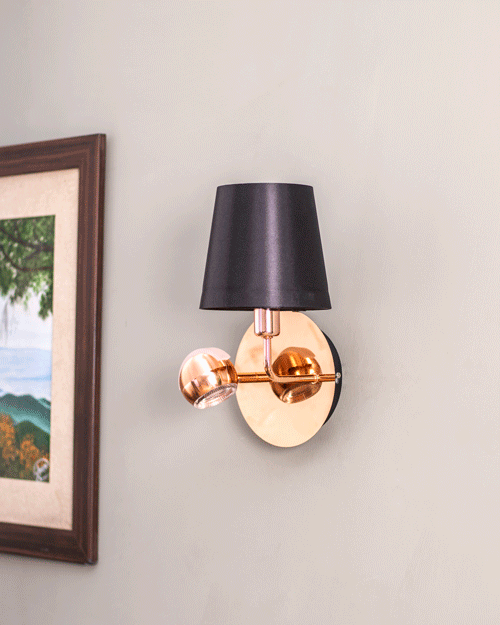 Moderne stilvolle Wandlampe