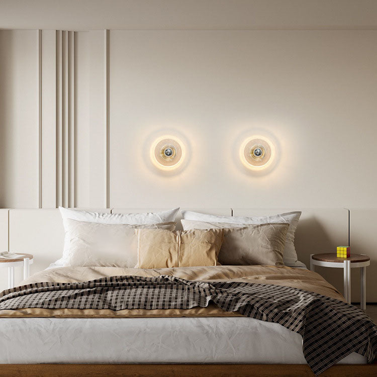Frendorf | Zeitlose Wandlampe aus Glas für vielseitige Beleuchtung