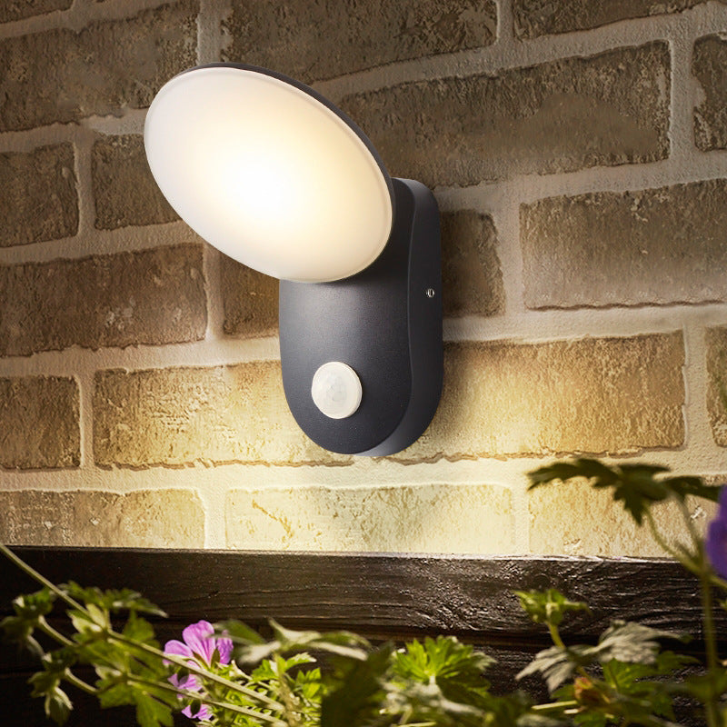 Zeitgenössische industrielle wasserdichte Aluminium-PC runde Schirm-LED-Wandlampe für Garten