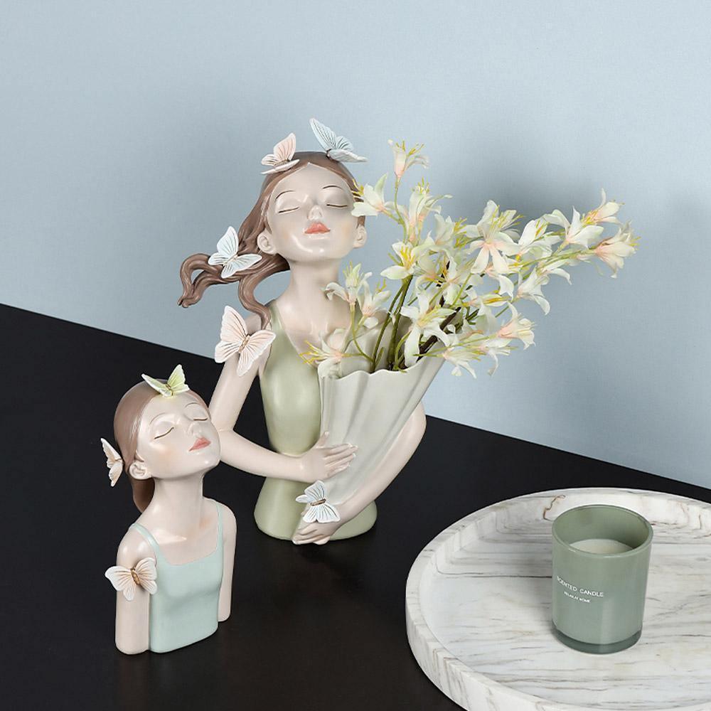 Frendorf | ButterflyAura Mädchenfigur Deko | Stilvolle Schmetterlings-Mädchen Ornamente | Vase & Tablett Design