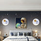 Zeitgenössische kreative Eisenharz runde Astronaut LED Wandleuchte Lampe für Schlafzimmer