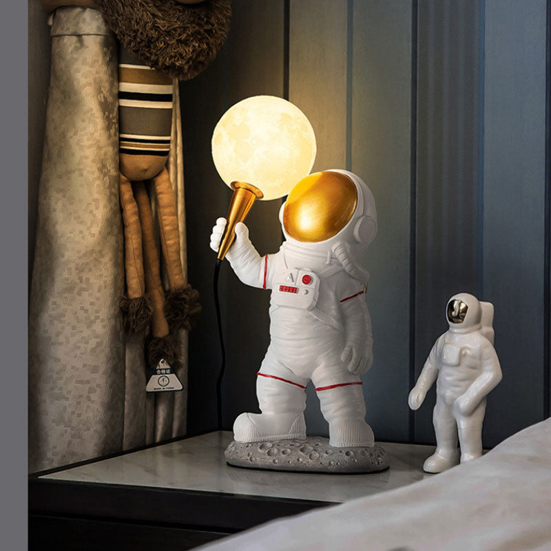 Frendorf | CosmoBuddy Astronaut Wandlampe | Kreatives Design | Resin & ABS | LED Schlafzimmerlicht