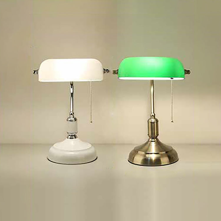 Traditionelle chinesische rechteckige antike Bank Metall Glas 1-Licht Tischlampe für Schlafzimmer