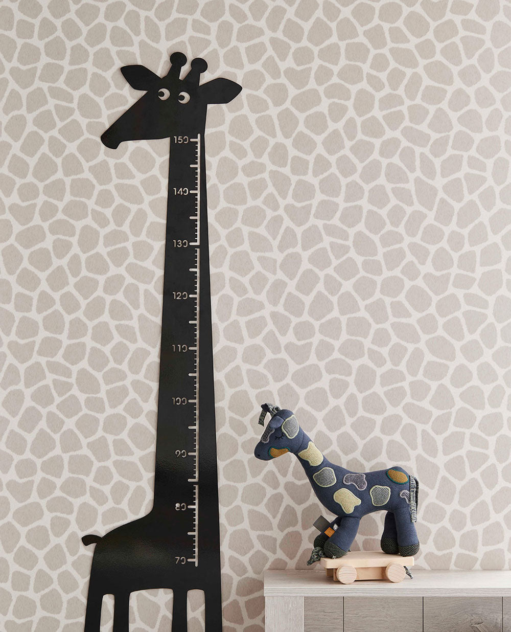 Frendorf | Graue Tapete, Imitation Giraffenhaut.