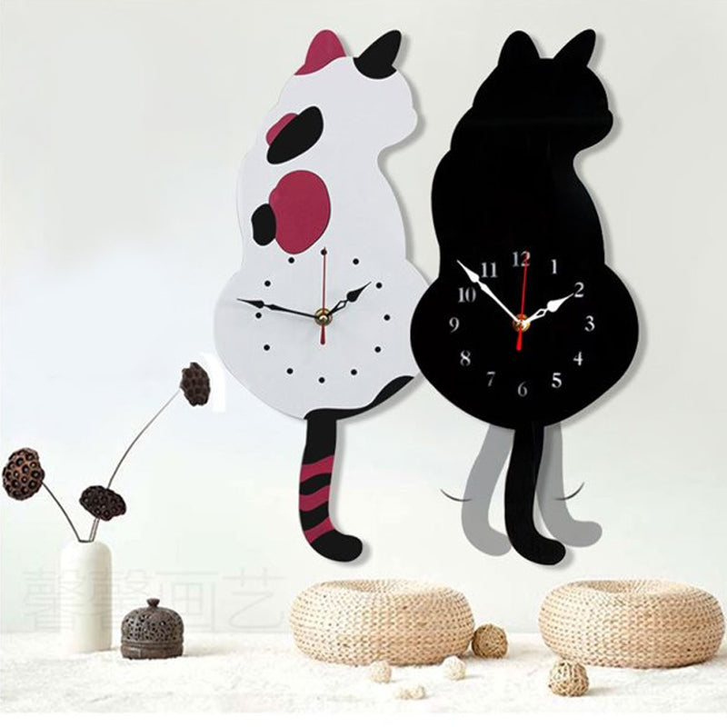 Nordic Cat Schwanzwedelnde Wanduhr