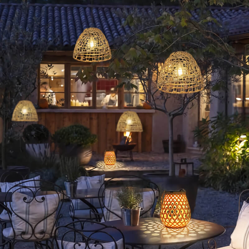 Frendorf | RustiCage Solar Hängelampe | Eisen- und Rattandesign | Wetterfest | LED Beleuchtung | Für Terrasse & Garten