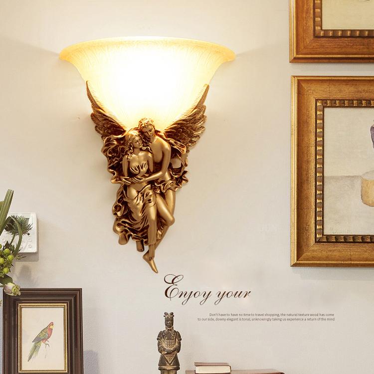 Frendorf | AngeloEmbrace Wandlampe | Retro Engel-Design | Harz-Wandleuchte | 1-Licht Beleuchtung für stilvolle Räume