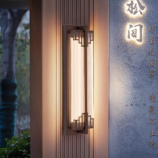 Traditionelle chinesische wasserdichte rechteckige Edelstahl-Glas-LED-Wandleuchte für den Außenbereich Terrasse