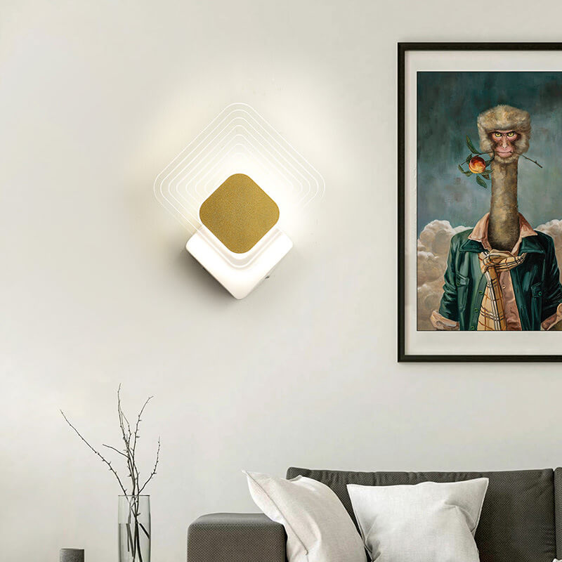Frendorf | Luxoria Geo LED Wandleuchte | Goldenes Geometrisches Design | Acryl & Modern | Warmes Licht