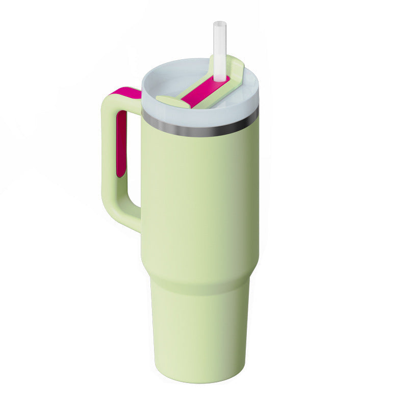 40 Oz Tumbler mit Griff Strohhalm isoliert