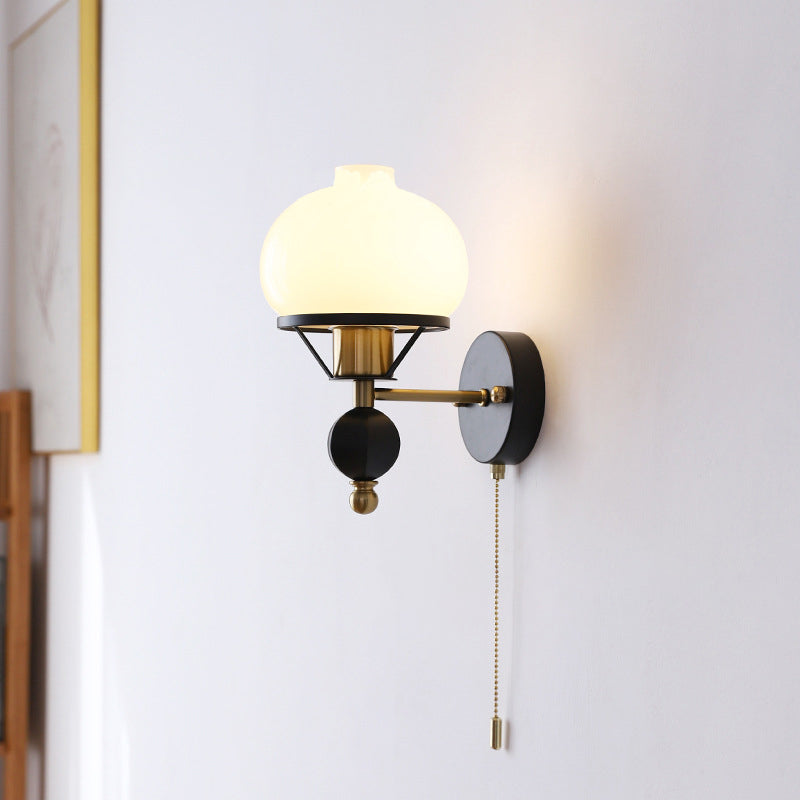 Frendorf | GeoLuxe Französische Geometrische Wandlampe | Eisen & Glas | 1-Licht Design für Wohnzimmer