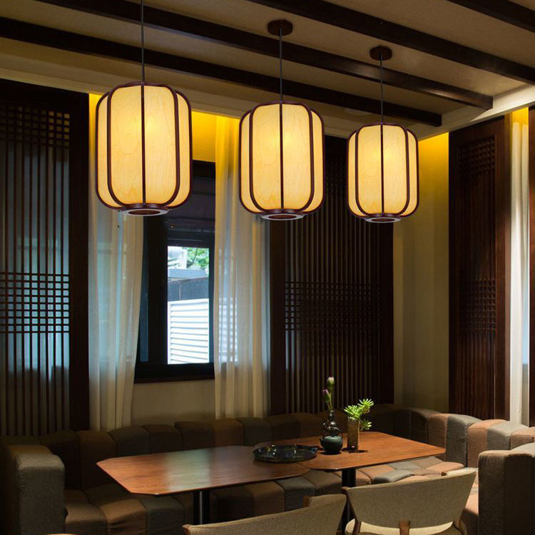 Frendorf | LuxoraChic Modernes Chinesisches Design Pendelleuchte | Faux-Schaffell | Holz-Laterne | LED-Beleuchtung für Zuhause