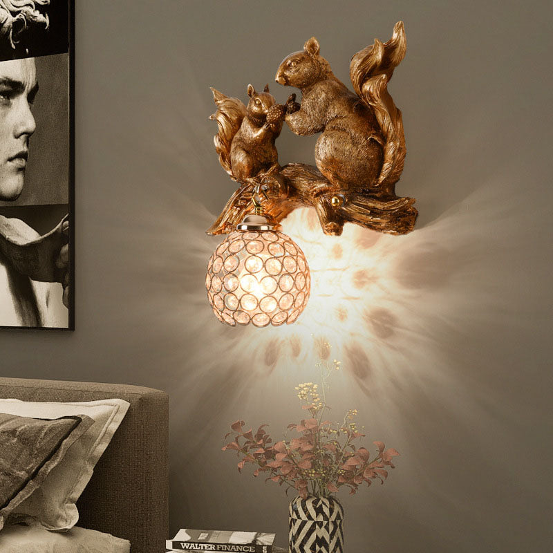 Frendorf | Crystanova Wandleuchte | Kreatives Eichhörnchen-Design | Kristall-Details | 1-flammige Lampe für Schlafzimmer