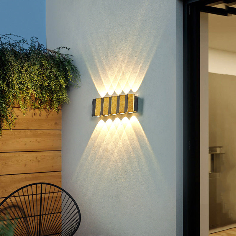 Modernes Licht Luxus Golden Aluminium Outdoor wasserdichte Terrasse LED Wandleuchte Lampe