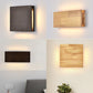 Frendorf | WabiLight Japanische Wabi-Sabi Holz-LED Wandlampe | Rechteckig oder Quadratisch | Warmes Ambiente