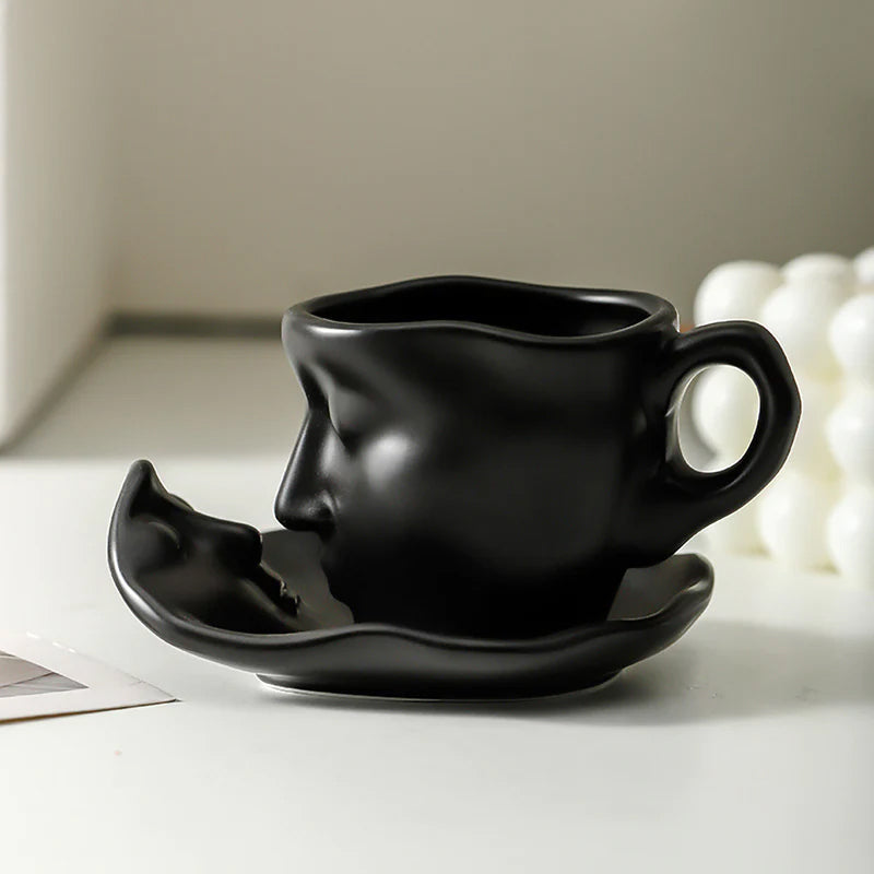 Frendorf | Metal Touching Face Kreative Keramische Kiss Kaffee Becher, Künstlerisches Vibe Becher & Untertasse Set