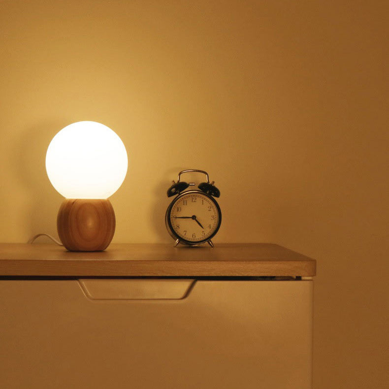 Frendorf | LuxeSphere Scandinavian Tischlampe | Holzsockel | Orb Glas-Design | Perfekt für Schlafzimmer & Wohnzimmer | Stimmungslicht