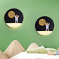 Zeitgenössische kreative Eisenharz runde Astronaut LED Wandleuchte Lampe für Schlafzimmer