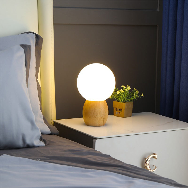 Frendorf | LuxeSphere Scandinavian Tischlampe | Holzsockel | Orb Glas-Design | Perfekt für Schlafzimmer & Wohnzimmer | Stimmungslicht