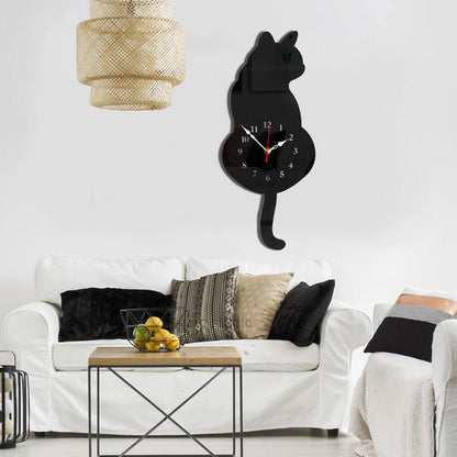 Nordic Cat Schwanzwedelnde Wanduhr