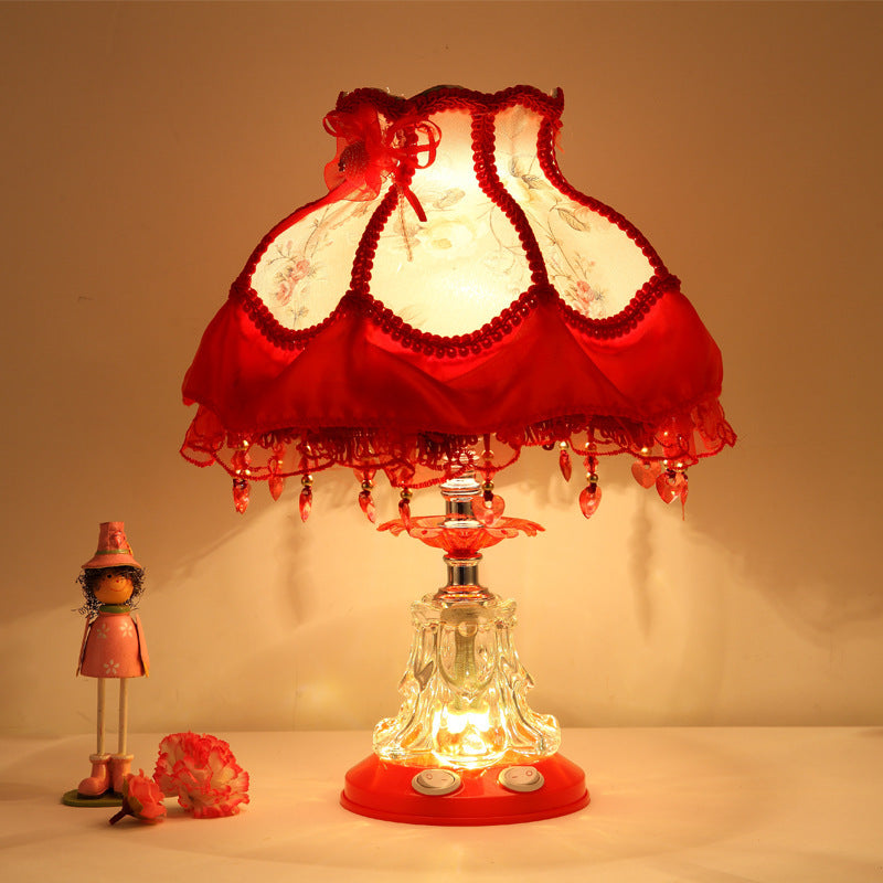 Frendorf | Elarion Glow Tischlampe | Europäisches Design | Stoffschirm & Glasfuß | Dimmbar | Romantische Beleuchtung